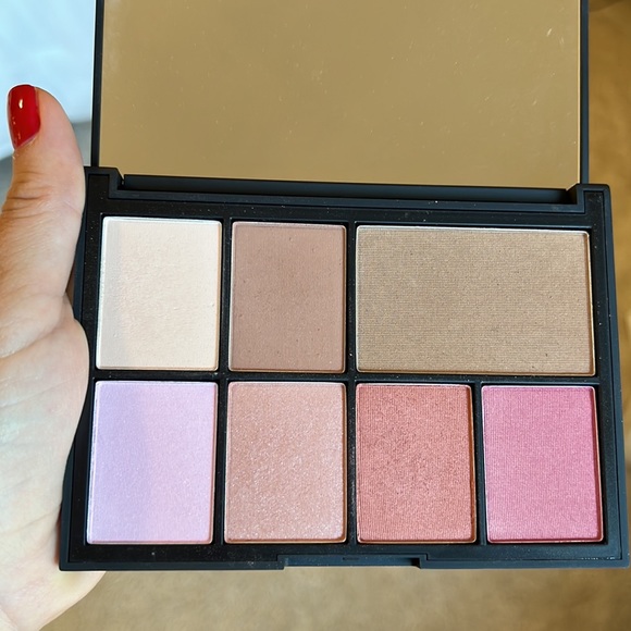 Limited Edition Nars Cheek Studio Palette - Picture 8 of 9